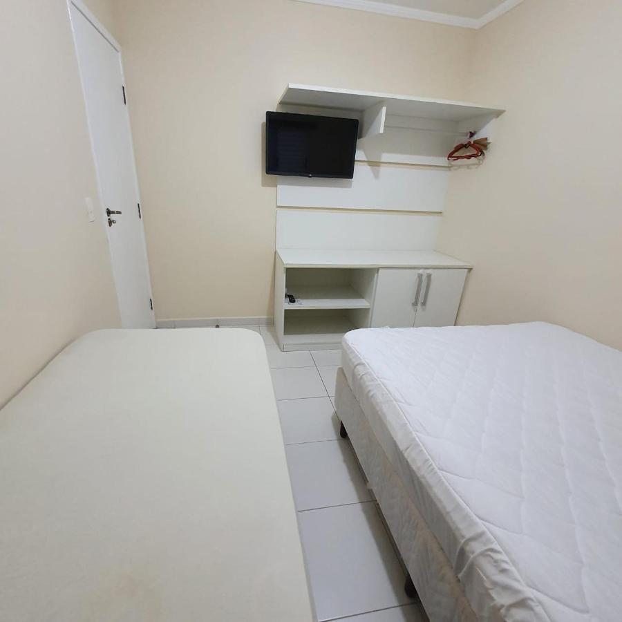 Apto Ubatuba-praia Grande-condominio Dubai *